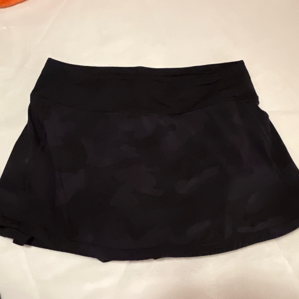 Lulu lemon camo black skirt